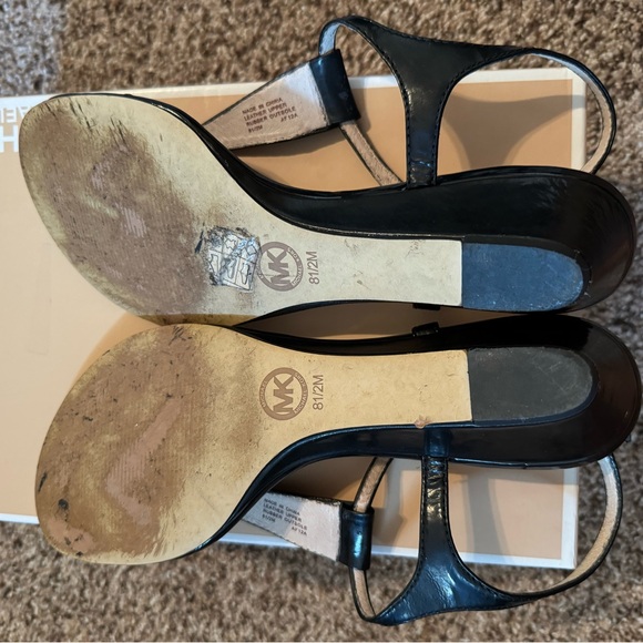 Michael Kors Black Sandal - Picture 4 of 6